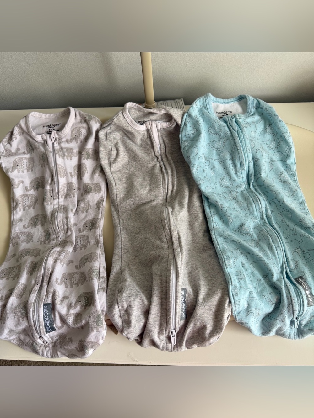 0-2 month swaddle me zip up swaddles